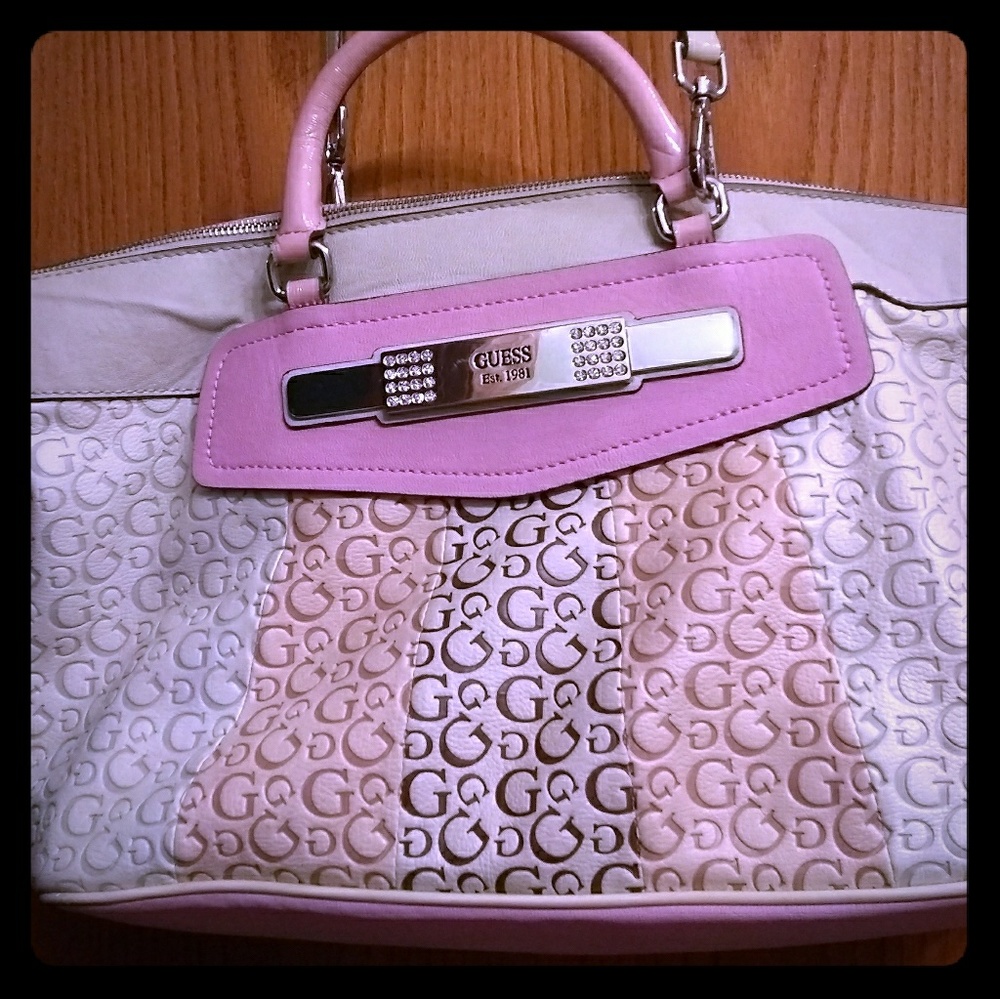 Like new pink Guess purse